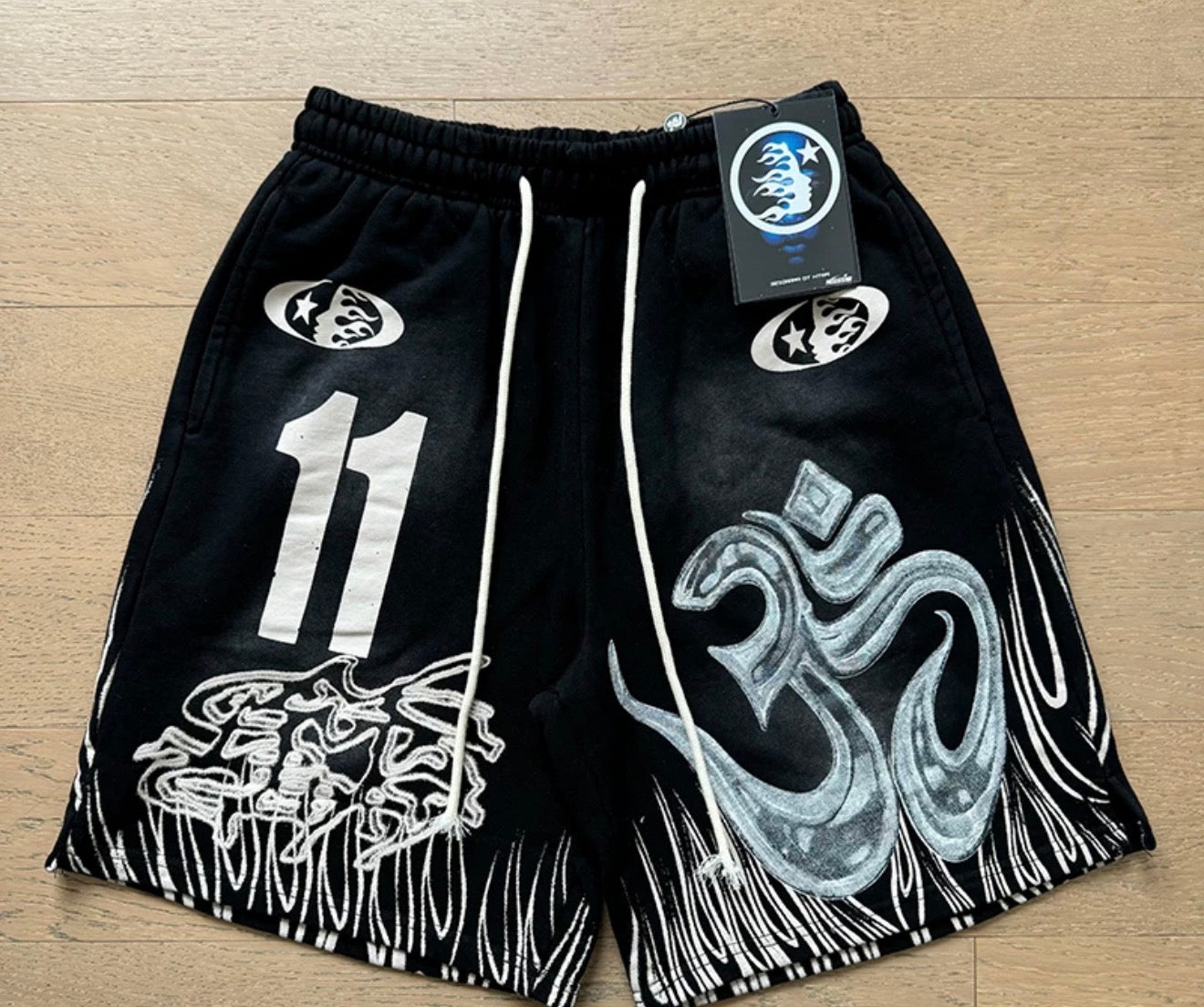 HLLSTR. Short