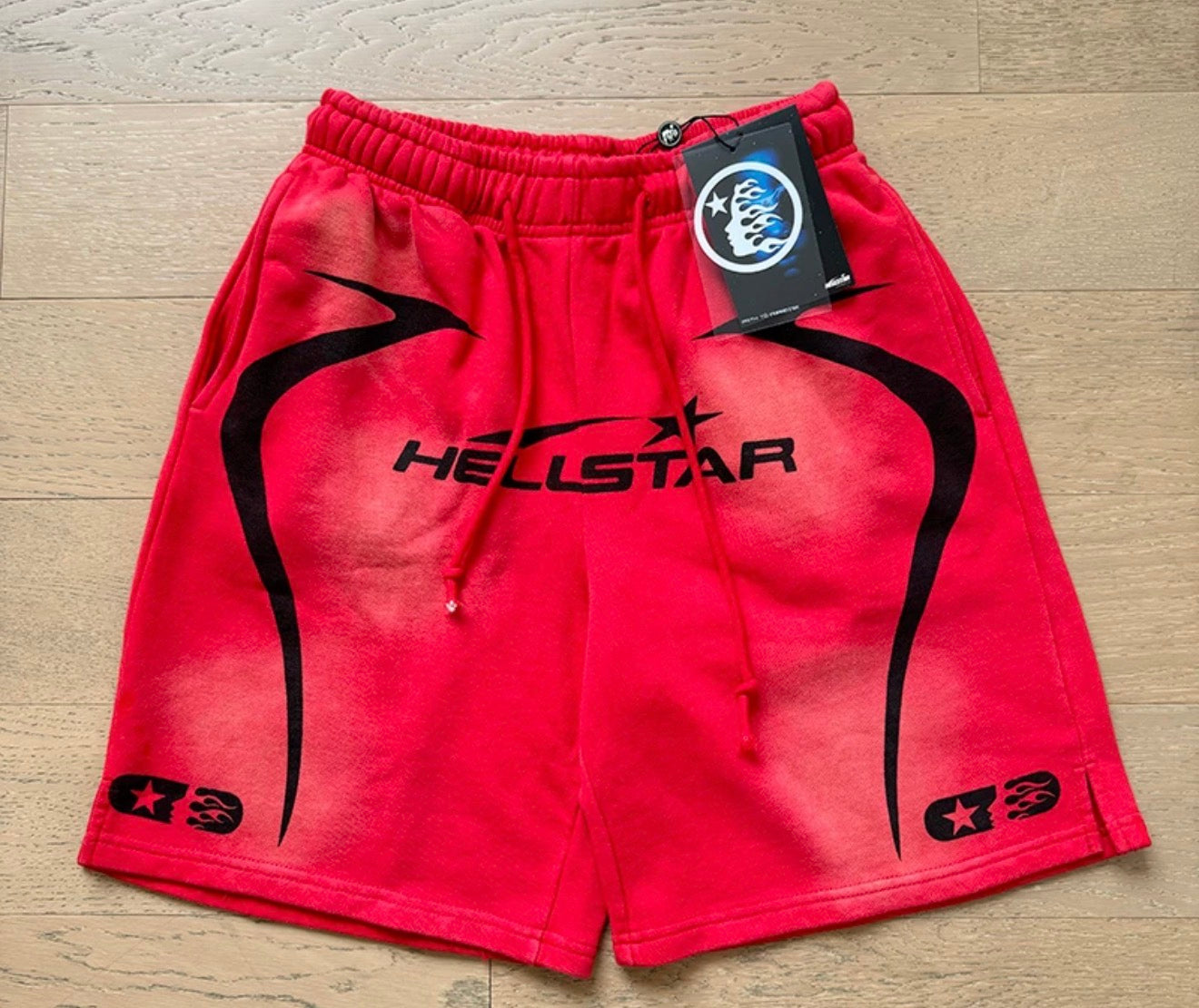 HLLSTR. Short