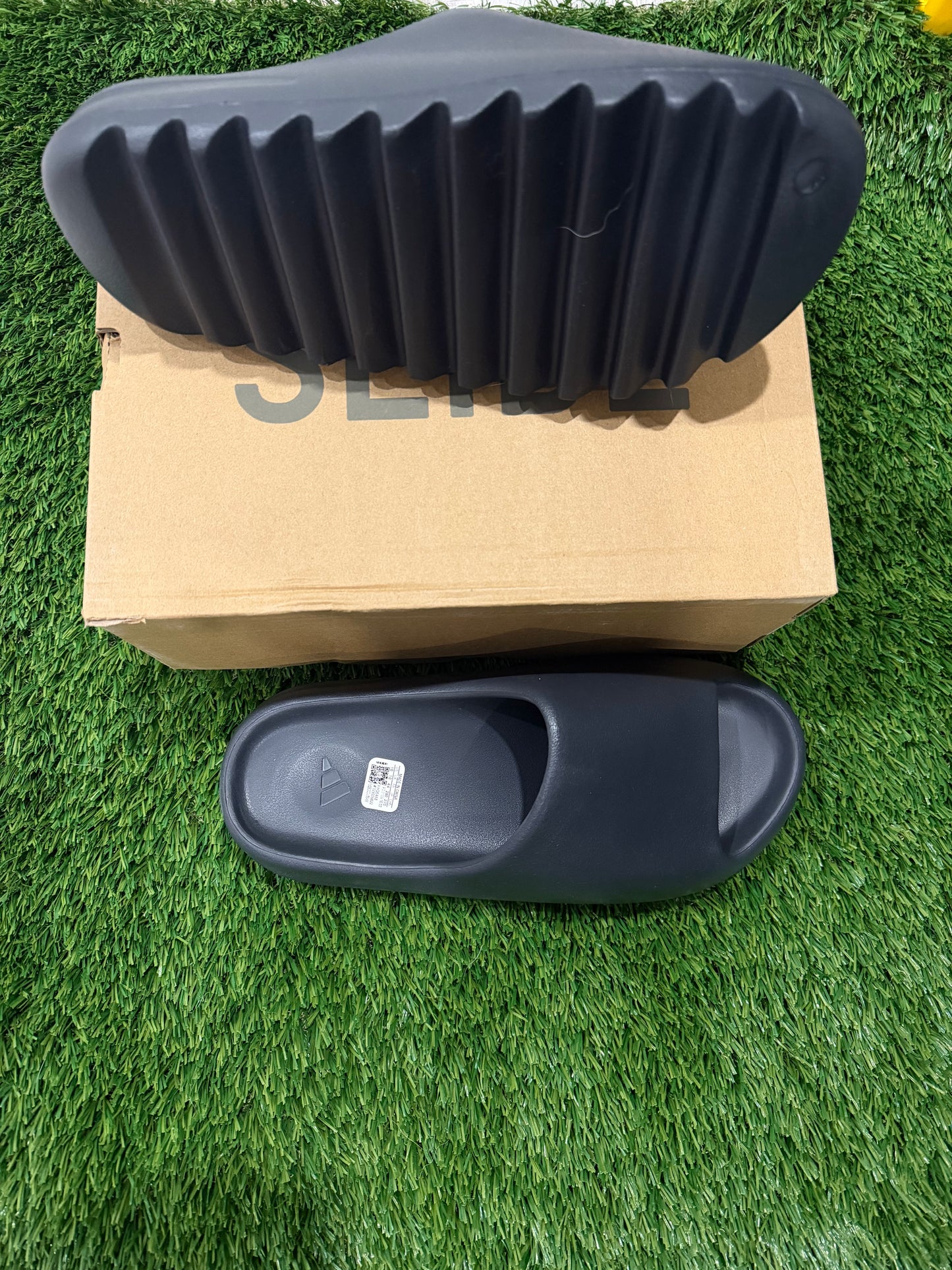 YZY Slide Black
