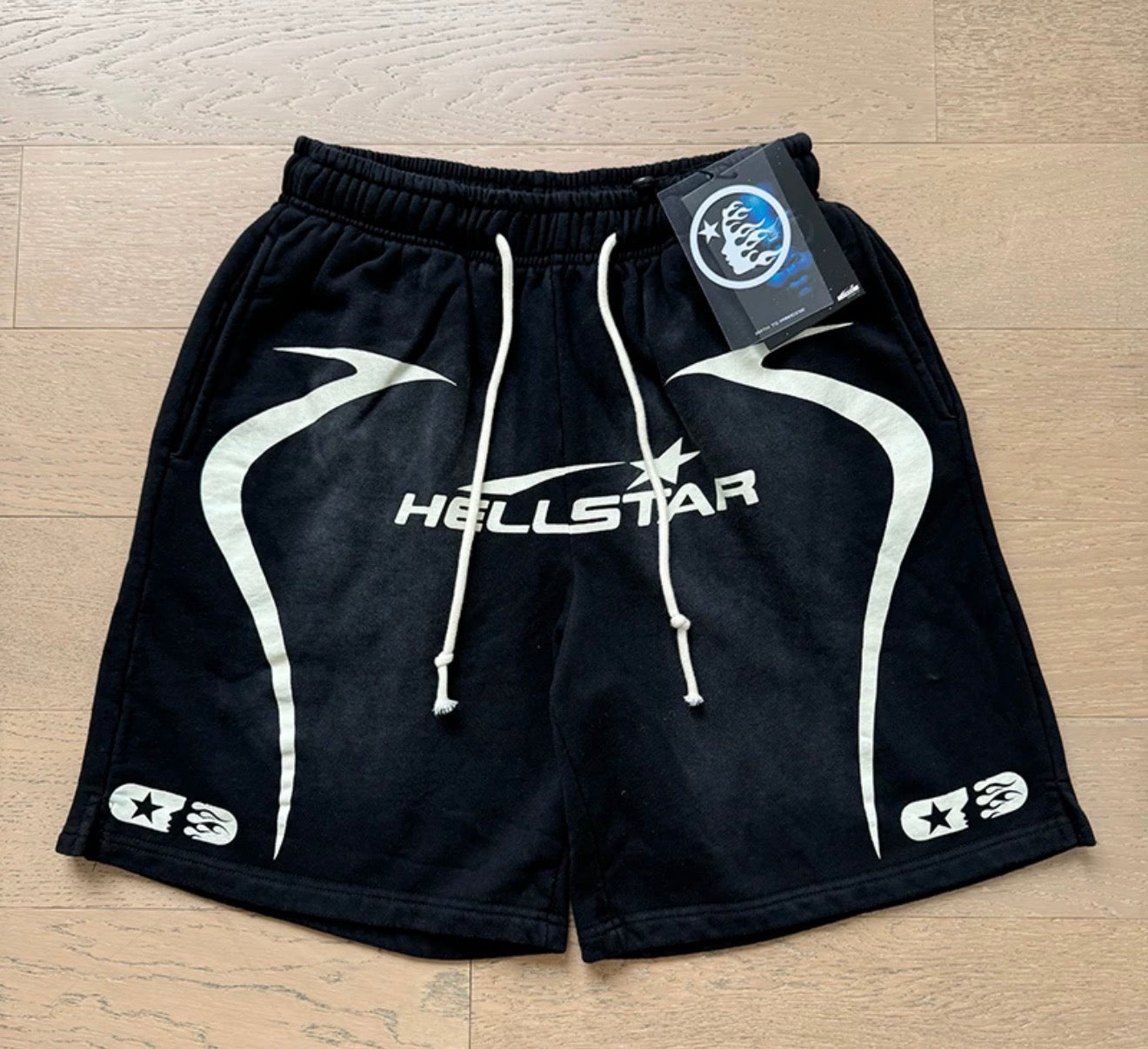 HLLSTR. Short
