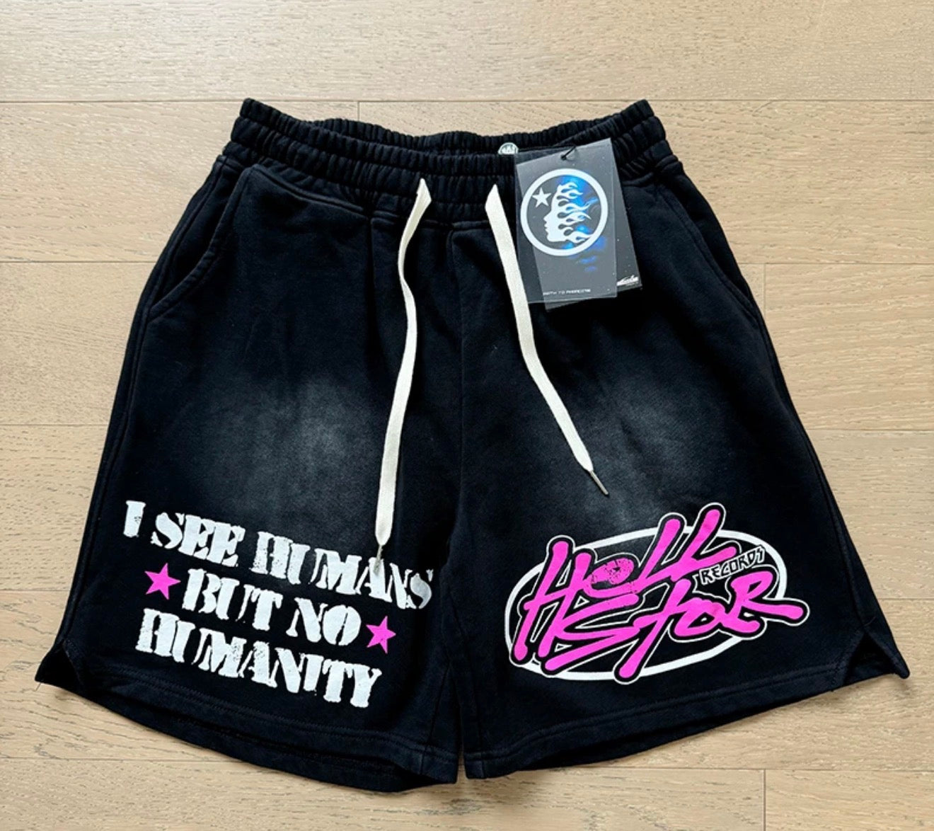 HLLSTR. Short