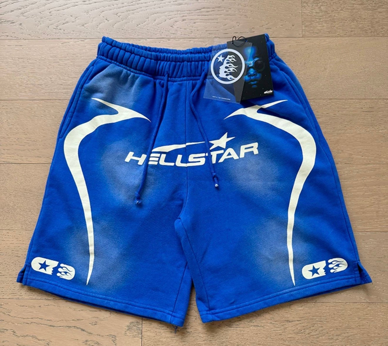 HLLSTR. Short