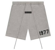 ESSNTIL. Shorts